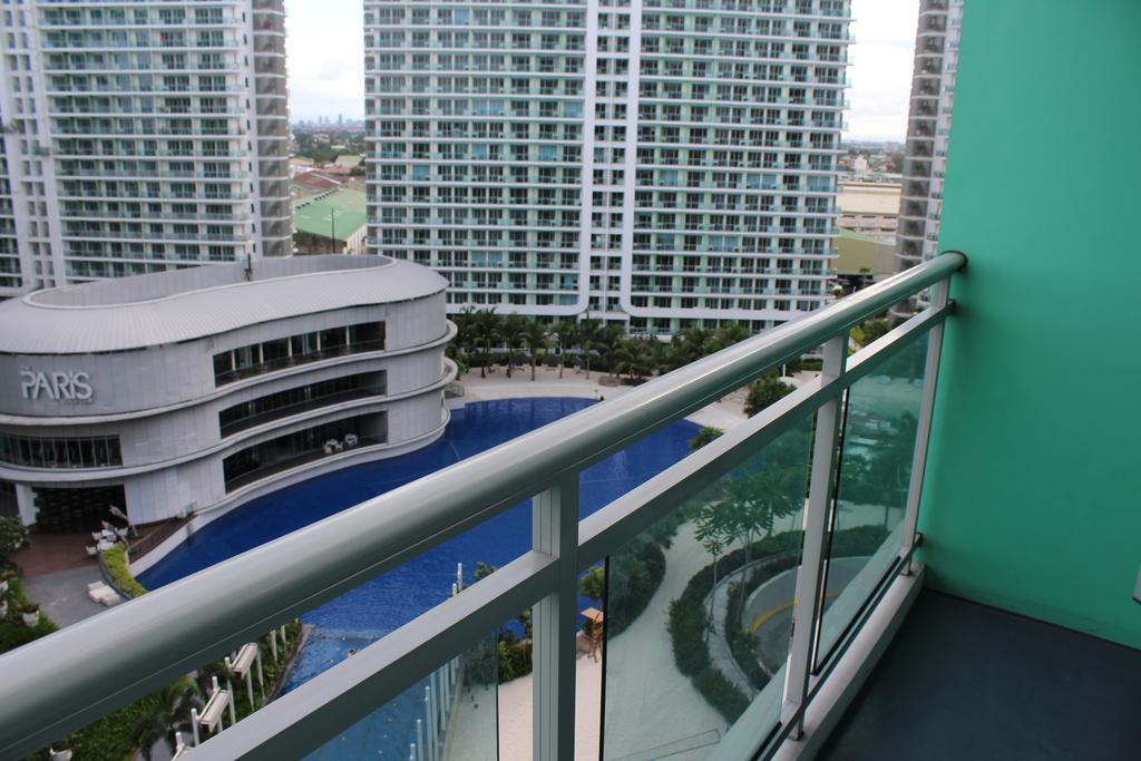 Paranaque City Siglo Suites @ The Azure Urban Resort Residences מראה חיצוני תמונה